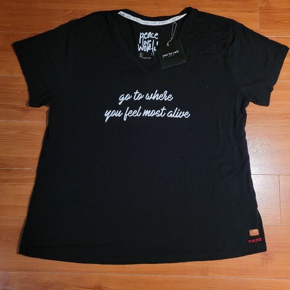 NEW PEACE LOVE WORLD T SHIRT